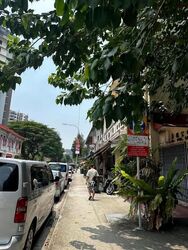 Sims Avenue (D14), Terrace #628879671